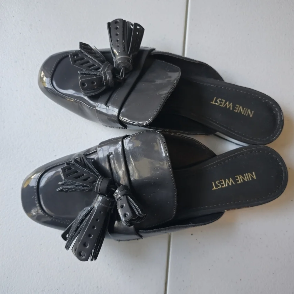 Nine West Xenisa Women's gray Patent Leather Penny Loafer Mule Flats US 6.5